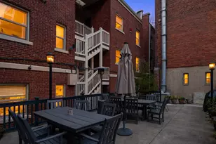 129 Warren Ave N, Seattle, WA 98109 - Photo 18