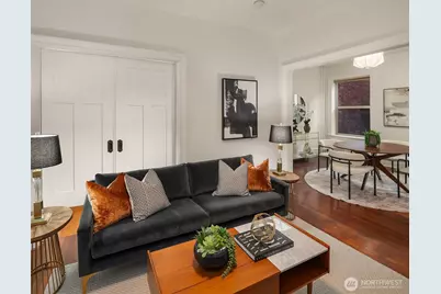 129 Warren Avenue N #G, Seattle, WA 98109 - Photo 2