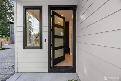 13806 84th Lane NE, Kirkland, WA 98034 - Photo 2