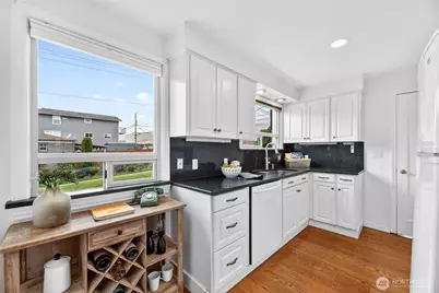5457 35th Avenue SW, Seattle, WA 98126 - Photo 10