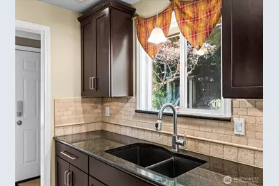10610 NE 190th Street, Bothell, WA 98011 - Photo 24