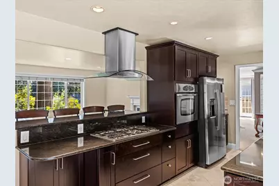 10610 NE 190th Street, Bothell, WA 98011 - Photo 2