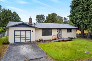 113 N Hawthorne St, Burlington, WA 98233 - Photo 1
