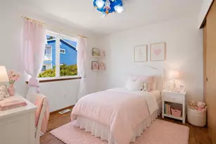 512 N 104th St, Seattle, WA 98133 - Photo 16