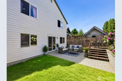 512 N 104th Street, Seattle, WA 98133 - Photo 28