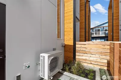 3307 Wetmore Avenue S #A, Seattle, WA 98144 - Photo 12