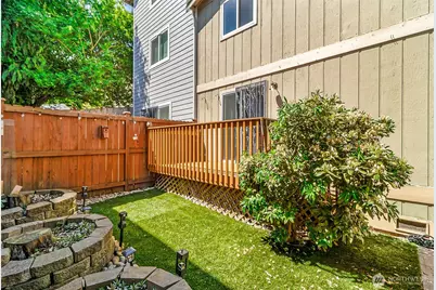 313 10th St #2B, Snohomish, WA 98290 - Photo 22