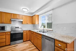 313 10th St, Snohomish, WA 98290 - Photo 8