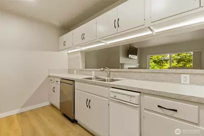 2021 N Laventure Road #107, Mount Vernon, WA 98273 - Photo 8