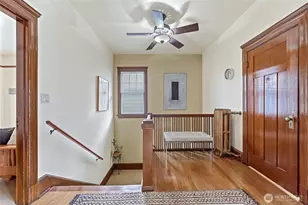 2025 Boylston Ave E, Seattle, WA 98102 - Photo 16