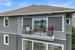 2025 Boylston Ave E, Seattle, WA 98102 - Photo 12