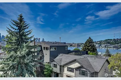 2025 Boylston Avenue E, Seattle, WA 98102 - Photo 12