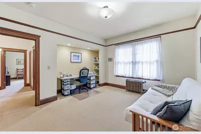 2025 Boylston Avenue E, Seattle, WA 98102 - Photo 16