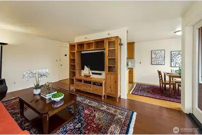 5818 NE 70th Street #A312, Seattle, WA 98115 - Photo 4