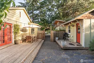 714 20th St, Port Townsend, WA 98368 - Photo 2
