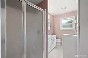 126 W 14th St, Port Angeles, WA 98362 - Photo 8