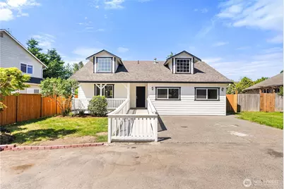 10702 59th Avenue NE, Marysville, WA 98270 - Photo 2