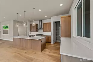 2483 NE 242nd Pl, Sammamish, WA 98074 - Photo 8