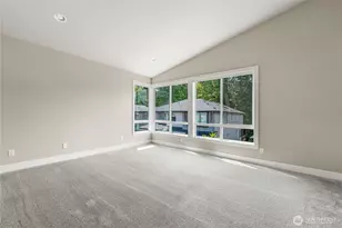 2483 NE 242nd Pl, Sammamish, WA 98074 - Photo 18