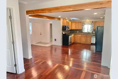 1505 26th Avenue S, Seattle, WA 98144 - Photo 2