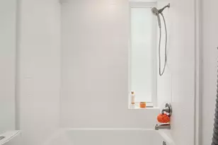 633 13th Ave E, Seattle, WA 98102 - Photo 14