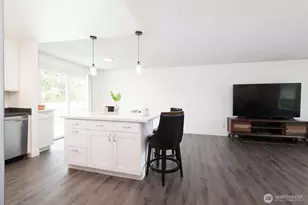 12638 SE 210th Ct, Kent, WA 98031 - Photo 4