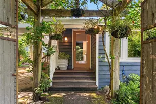12032 Vashon Hwy SW, Vashon, WA 98070 - Photo 4