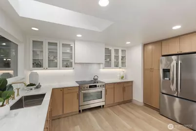 16858 76th Avenue W, Edmonds, WA 98026 - Photo 28