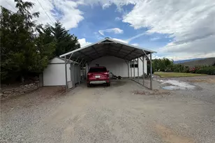1634 Sunset Dr, Wenatchee, WA 98801 - Photo 4