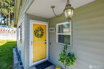 583 Salal Street, Oak Harbor, WA 98277 - Photo 2