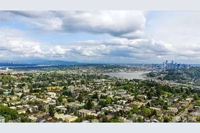 4420 Dayton Avenue N #Unit 2, Seattle, WA 98103 - Photo 32