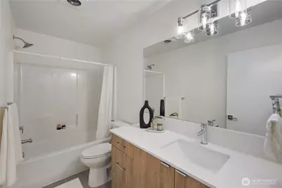 12002 31st Avenue NE, Seattle, WA 98125 - Photo 26
