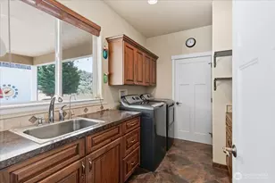 4265 Plum Pt E, Grand Coulee, WA 99133 - Photo 20
