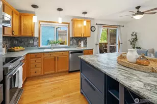 1329 237th Pl SW, Bothell, WA 98021 - Photo 10