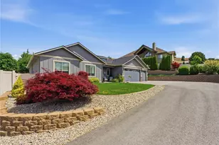304 Stoneridge Dr, East Wenatchee, WA 98802 - Photo 2