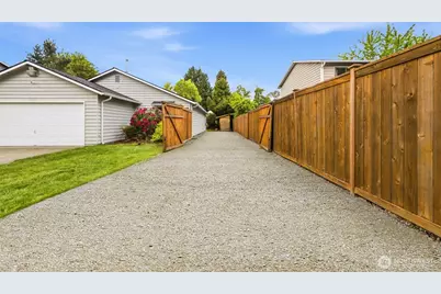 26233 200th Avenue SE, Covington, WA 98042 - Photo 2