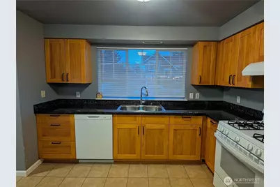 10958 SE 169th Place, Renton, WA 98055 - Photo 4