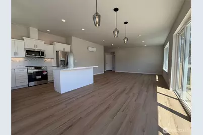 621 La Fiesta Street, Coupeville, WA 98239 - Photo 4