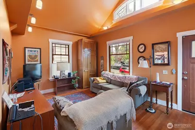 6553 21st Avenue NW, Seattle, WA 98117 - Photo 8
