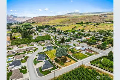 21 St SW 31, East Wenatchee, WA 98802 - Photo 24