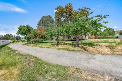 21 St SW 31, East Wenatchee, WA 98802 - Photo 4
