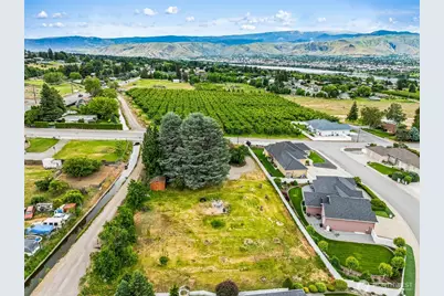 21 St SW 31, East Wenatchee, WA 98802 - Photo 16