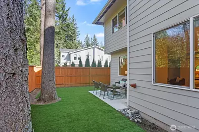 121 171st Place SW #B, Bothell, WA 98012 - Photo 34
