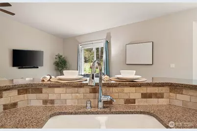 300 E Hillside Drive, Belfair, WA 98528 - Photo 18