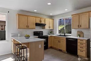 1641 Bayview Dr W, Bremerton, WA 98312 - Photo 18