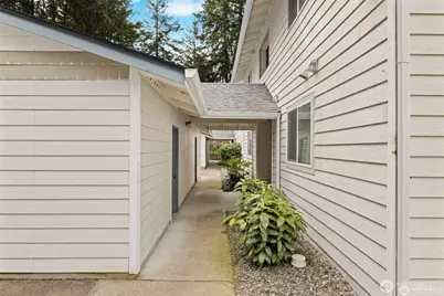 4632 Grandview Dr W #D, University Place, WA 98466 - Photo 4
