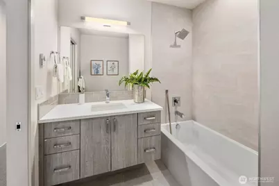 8042 35th Avenue NE #B, Seattle, WA 98115 - Photo 24