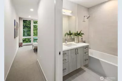 8042 35th Avenue NE #B, Seattle, WA 98115 - Photo 22