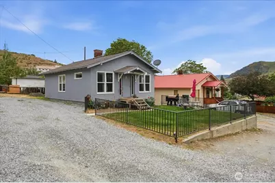 608 N Bradley Street, Chelan, WA 98816 - Photo 4