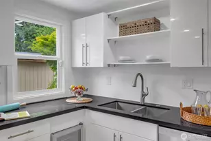 6904 S 124th St, Seattle, WA 98178 - Photo 12